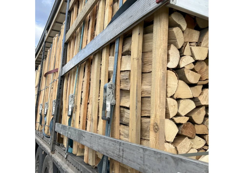 6 LKW Brennholz Hainbuche Buche 22 Paletten ( 44 RM ) 25 / 33cm (Copie) - GLUTHAUS